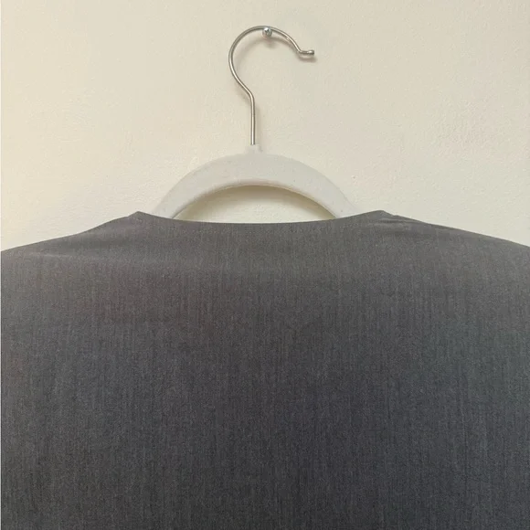 Commense NWT Gray Top - Picture 9 of 9